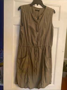 Max Jeans Olive Sleeveless Drawstring Midi Dress